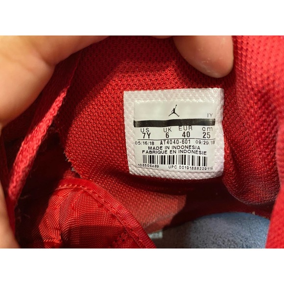 Size 7 Jordan Legacy 312 Toro 2018 - AV3922-601 Size 7Y - Picture 5 of 6